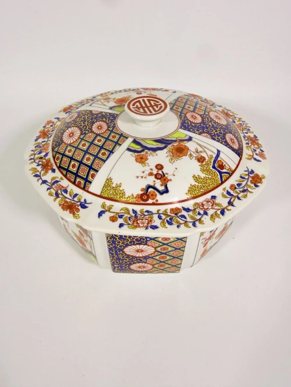 Tureen Covered Bowl Serving Dish Imari Tatung Chinaware Datong Vintage Cathay Oc